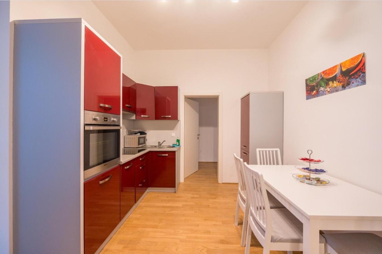 Charming Flat & Balcony Near Central Station L Bg5 Виена Екстериор снимка