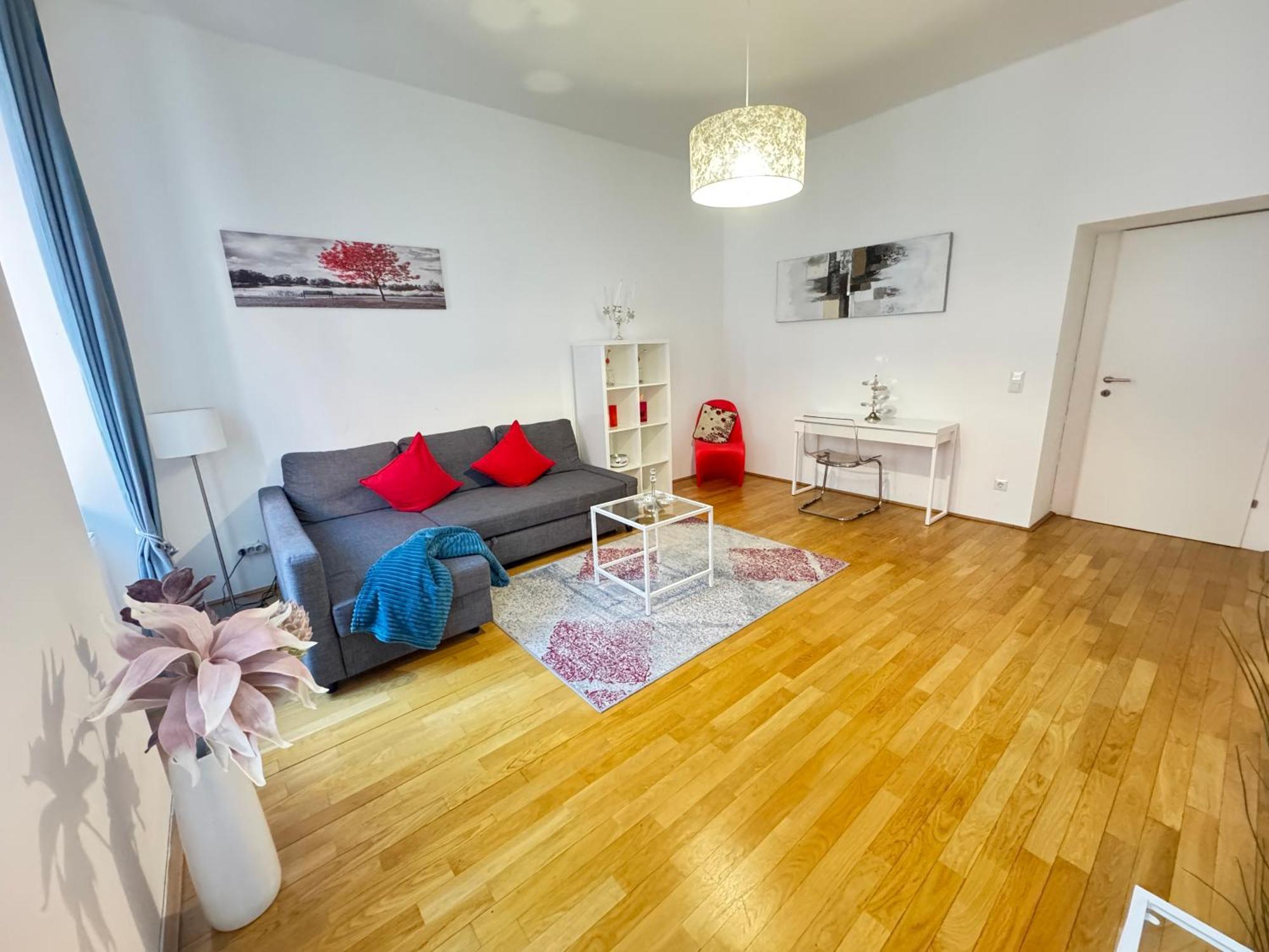 Charming Flat & Balcony Near Central Station L Bg5 Виена Екстериор снимка