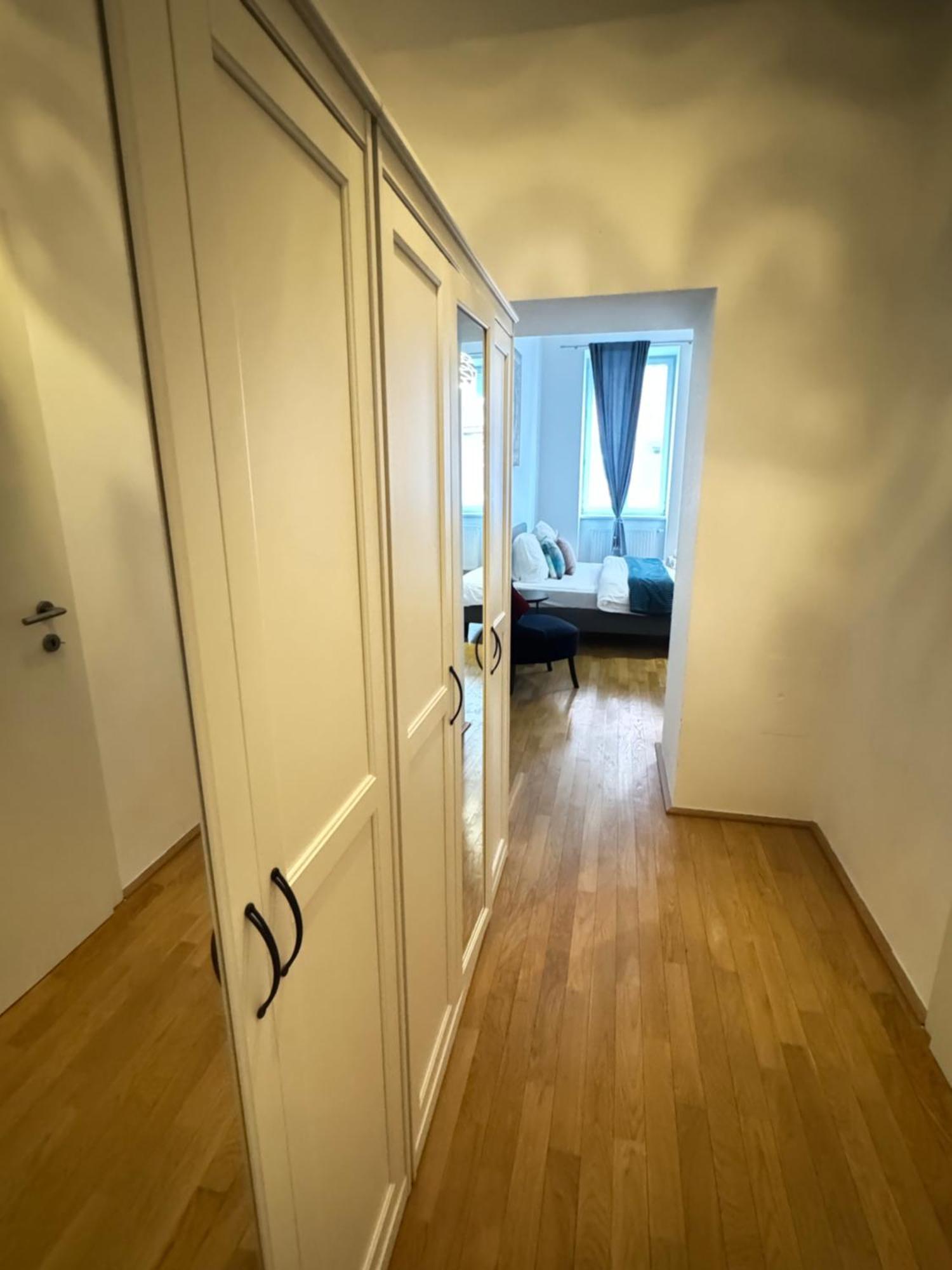 Charming Flat & Balcony Near Central Station L Bg5 Виена Екстериор снимка