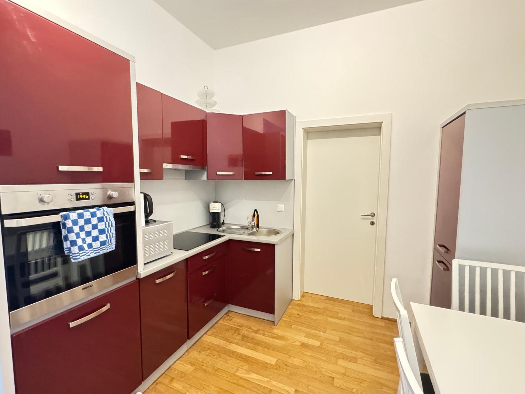 Charming Flat & Balcony Near Central Station L Bg5 Виена Екстериор снимка