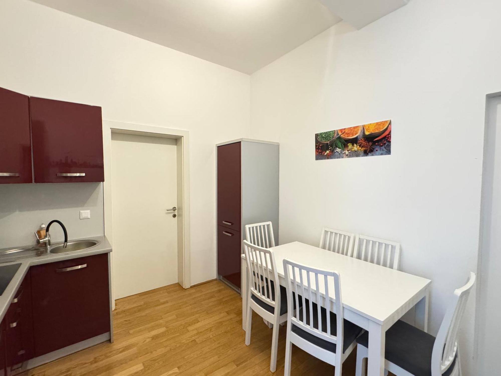 Charming Flat & Balcony Near Central Station L Bg5 Виена Екстериор снимка